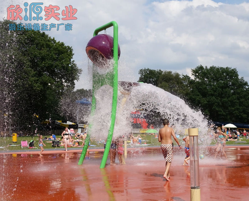 倒水桶水上游樂設備