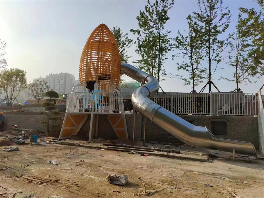 太空飛船簡約造型無動力游樂設備