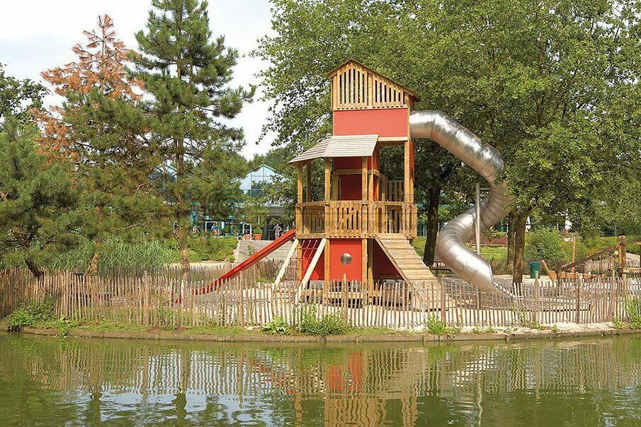 不銹鋼滑梯廠家欣源實業是如何給客戶量身定做的？