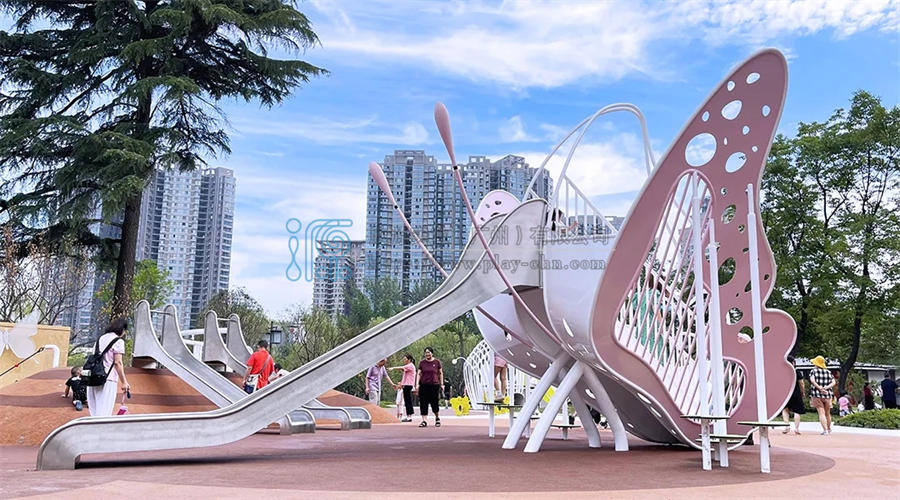 大型蝴蝶造型無(wú)動(dòng)力游樂(lè)設(shè)備定制