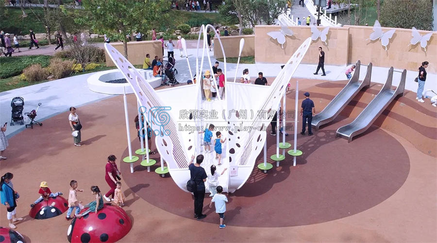 大型蝴蝶造型無(wú)動(dòng)力游樂(lè)設(shè)備定制