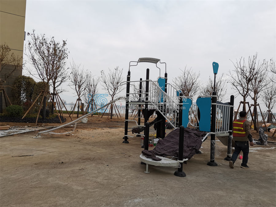 關于水上樂園設施的火爆態勢分析-1335