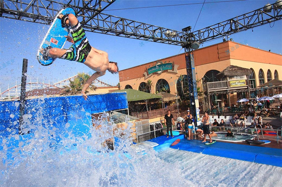 圓筒海浪沖浪模擬器