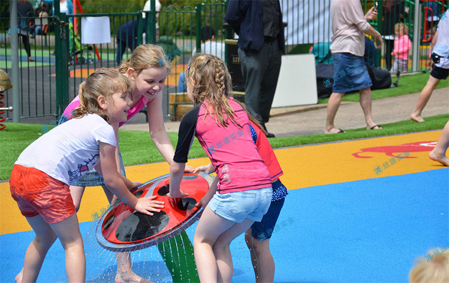UFO飛船戲水游樂設備定制