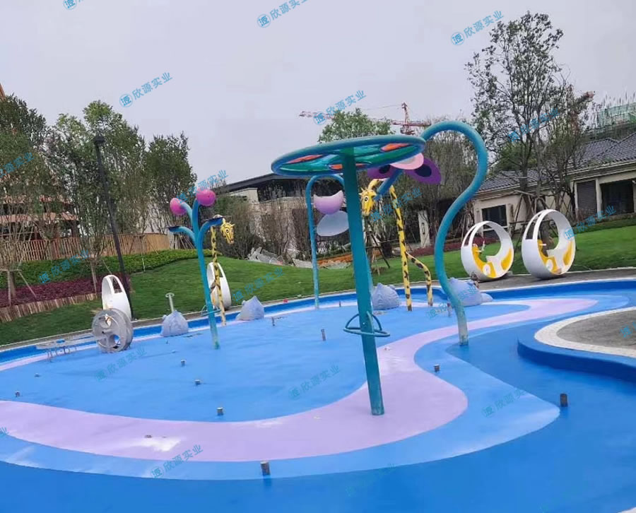 旋轉瀑布先生小品設備