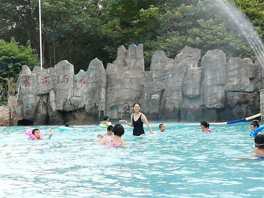 室外水樂園人工造浪池