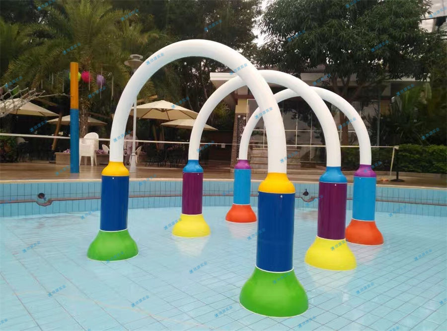 兒童游樂設(shè)施需設(shè)置護(hù)欄-7458