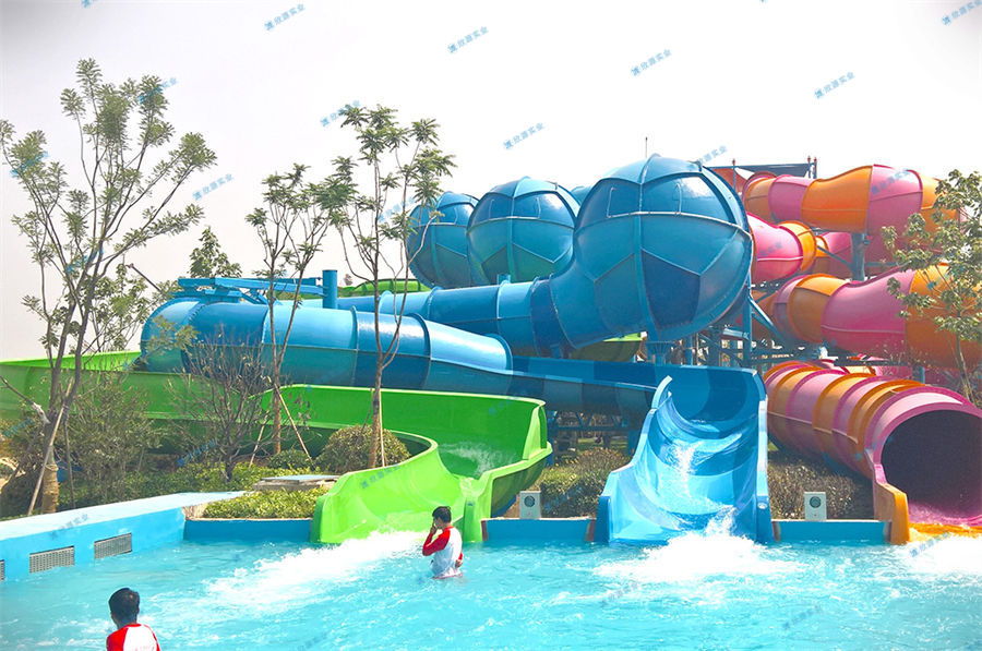 水滑梯設備質量標準-7737