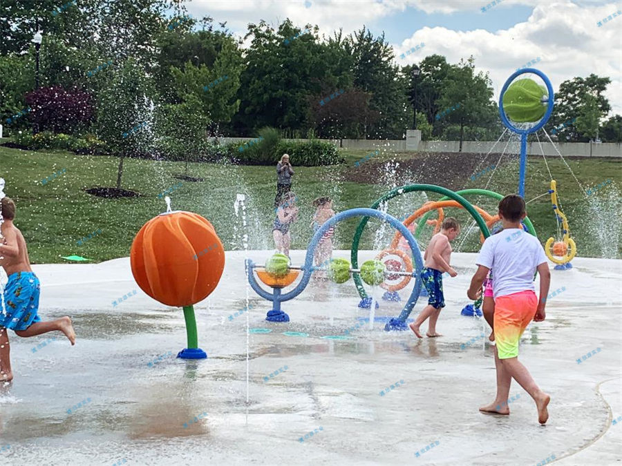 新式水上樂園設(shè)施的引進(jìn)，是游客重游的強(qiáng)有力保證。-7923