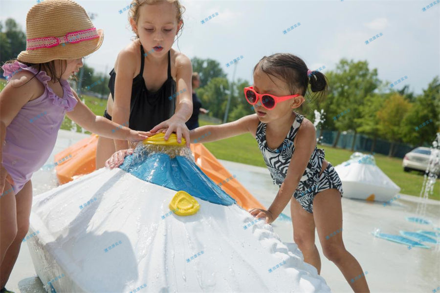 選擇水上樂園設(shè)備廠家看哪些方面？-7315