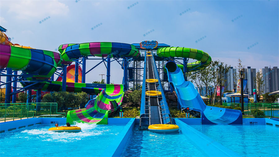 如何安全使用管理水滑梯-7605