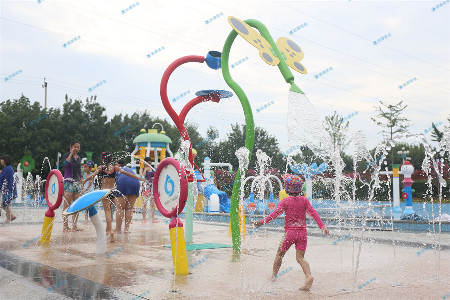 建造兒童室內(nèi)水上樂園前期，對(duì)設(shè)備及場(chǎng)地有哪些注意事項(xiàng)？-7588