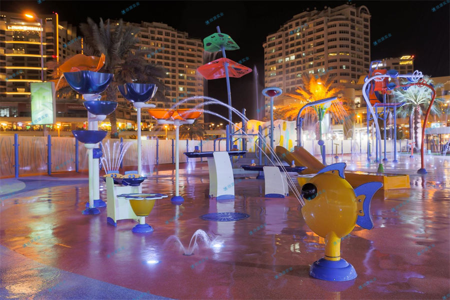 充氣水上樂(lè)園成本低