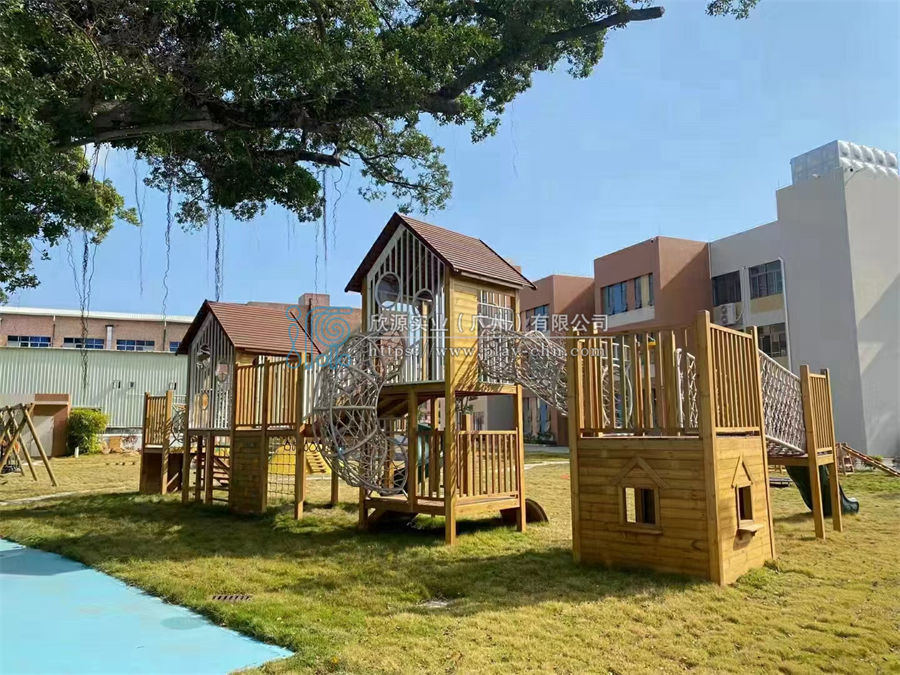 戶外木質攀爬拓展設備