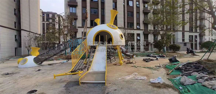 小區(qū)兒童滑梯攀爬設(shè)備定制
